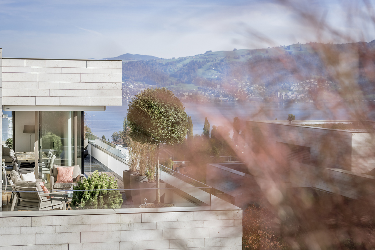 Terrasse mit Seeblick